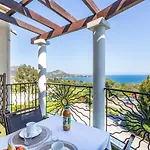 L'esquinade - Fh206 By Interhome Apartment