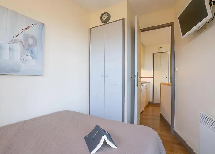 L'esquinade - Fh206 By Interhome *